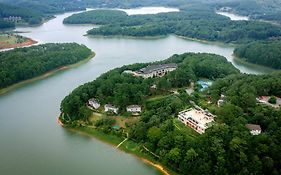 Dalat Edensee Lake Resort & Spa